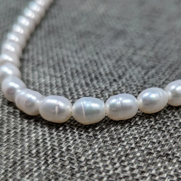 REAL - 9-10mm Baroque Pearl Necklace - Picture 4 of 11